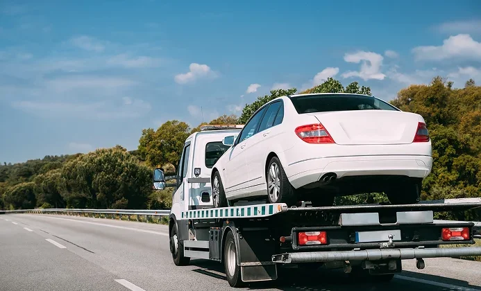 Dépannage d'une voiture sur route par le Garage du Centre à Dun-Le-Palestel (23)